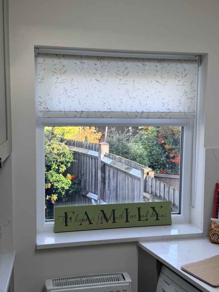 Bespoke kitchen blind - Bromley